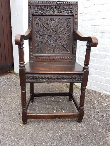 Late sixteenth/early seventeenth century Oak Wainscot Chair