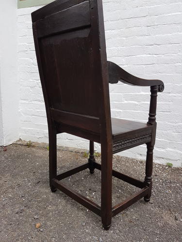 Late sixteenth/early seventeenth century Oak Wainscot Chair