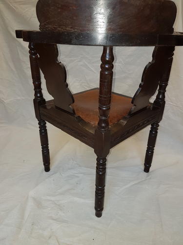 Victorian carved oak corner chair