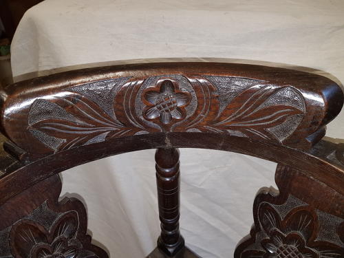 Victorian carved oak corner chair