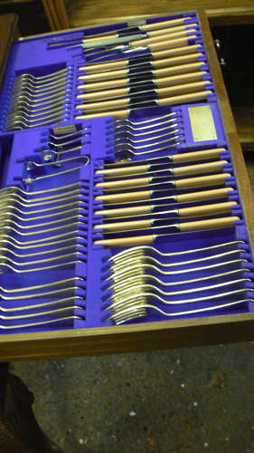 Vintage Walker and Hall Canteen of Cutlery table for 12 people